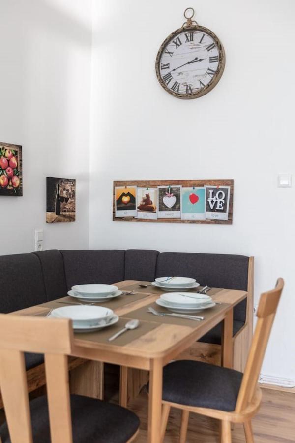 Apartment Sunny Renovated Close To Downtown *